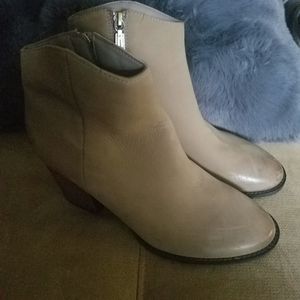 Blondo Waterproof Bootie